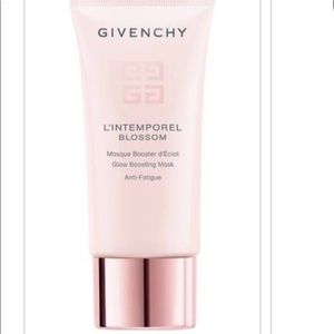 Givenchy LIntemporel blossom glowbosting facemask